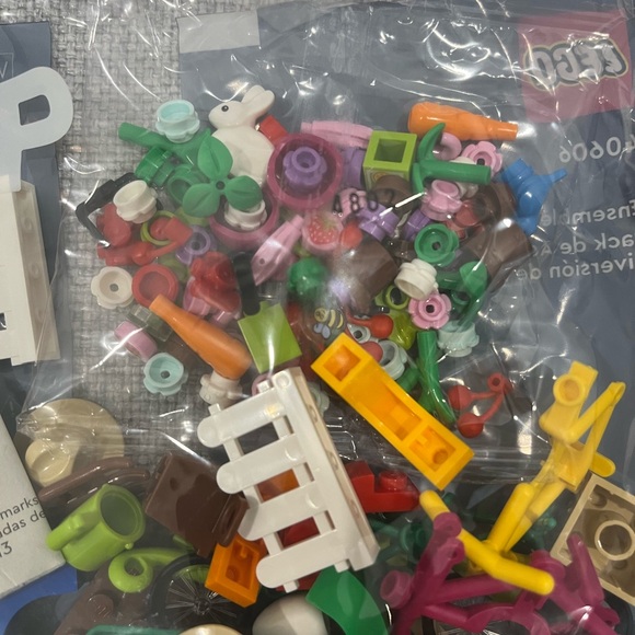 Lego Spring Fun VIP Add-On Polybag - Picture 3 of 5